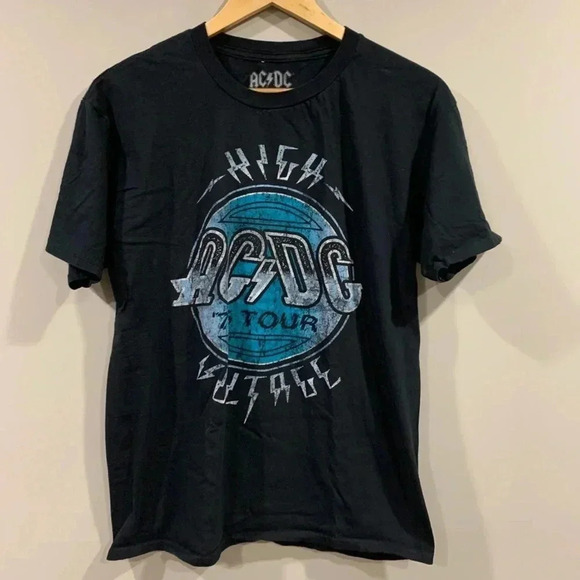 ac/dc Other - ACDC High Voltage 75’  Tour Band T-Shirt